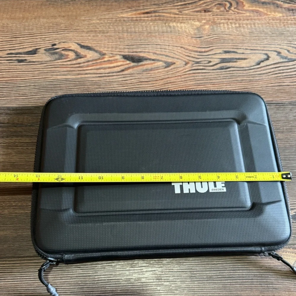 Thule Hard Sided Laptop/Tablet Case